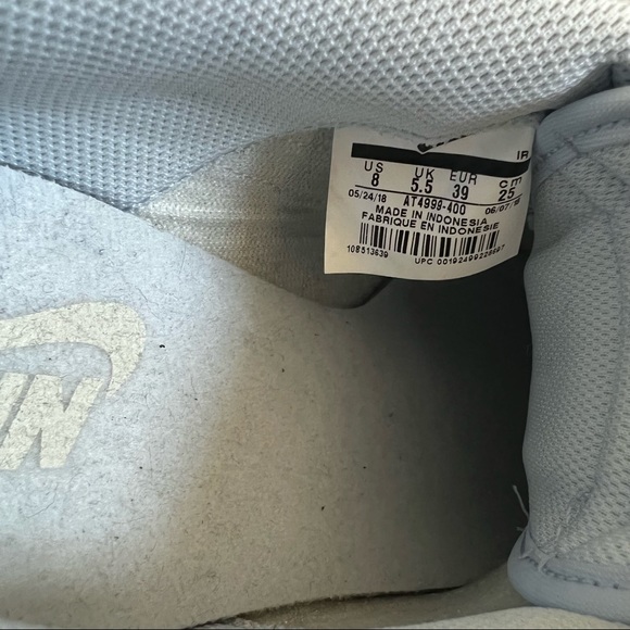 Nike Cortez Shoes - Picture 3 of 5